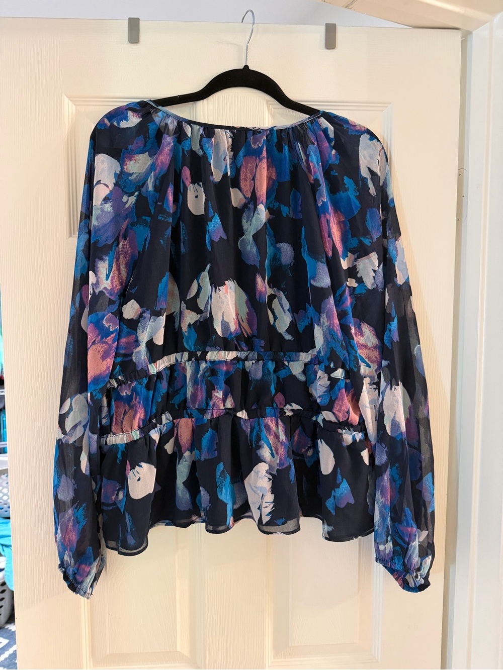 WHITE HOUSE BLACK MARKET Floral Peplum Blouse – Navy Blue/Purple – XL – NWT - Picture 3 of 6